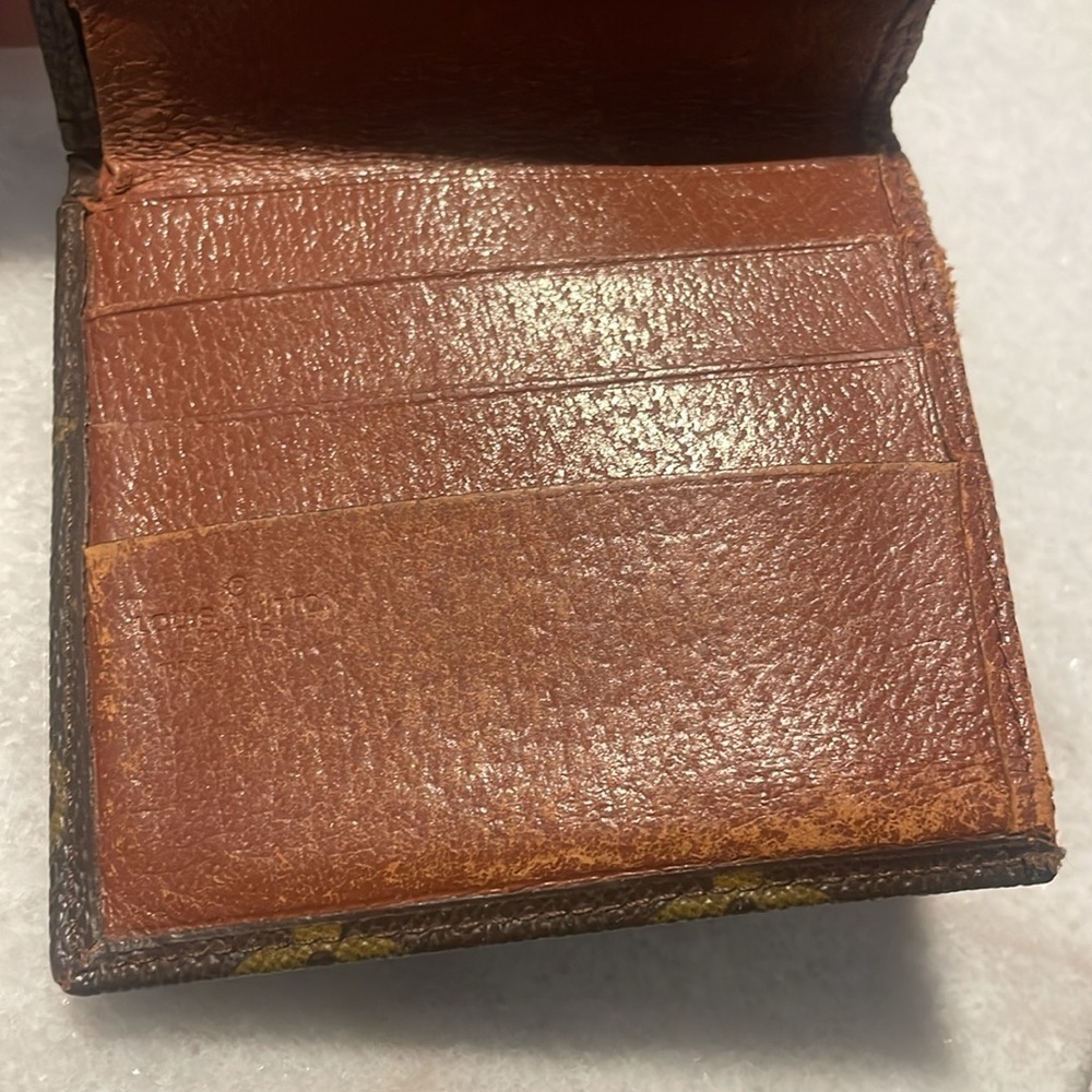 LV Monogram Wallet - Picture 9 of 12